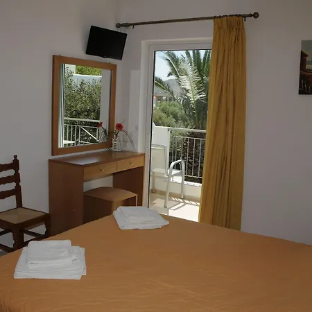 Aparthotel Manolis 3*
