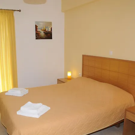 Aparthotel Manolis 3*
